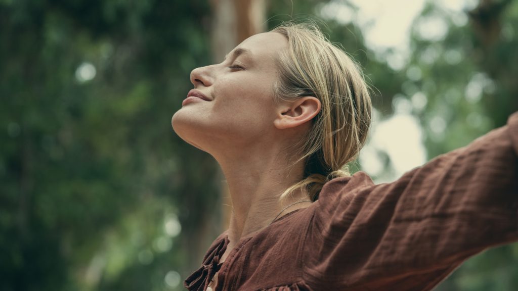 žena i vizualizacija prirodna okolina